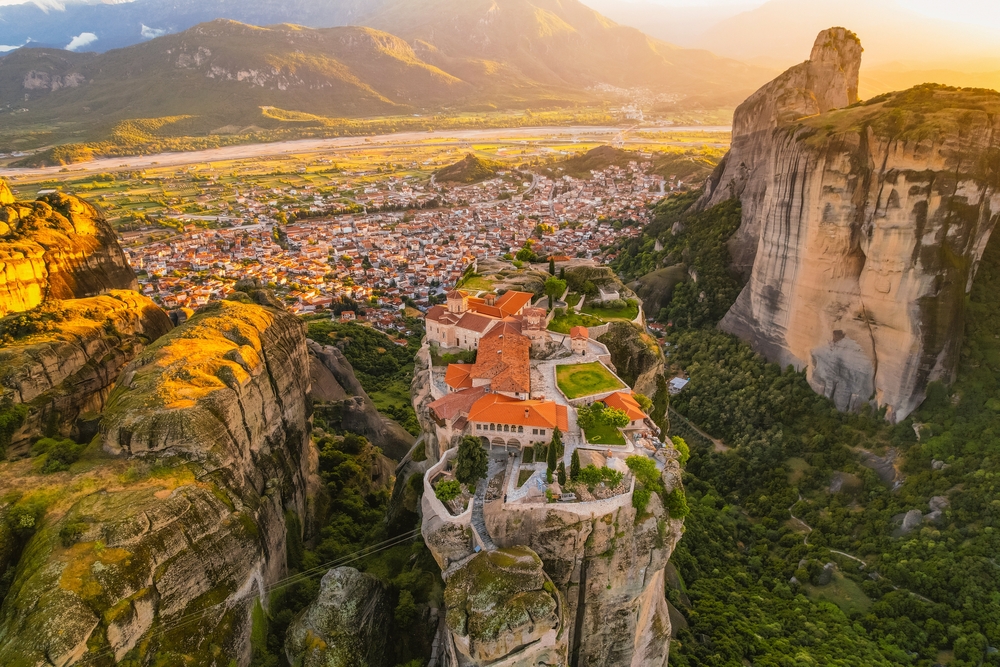 5 Best Day Trips from Athens: Explore Delphi, Meteora, and More